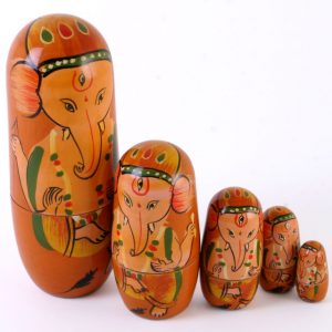 5 in 1. Traditional Russian Ganesh Doll Set. Ferailles.co.uk